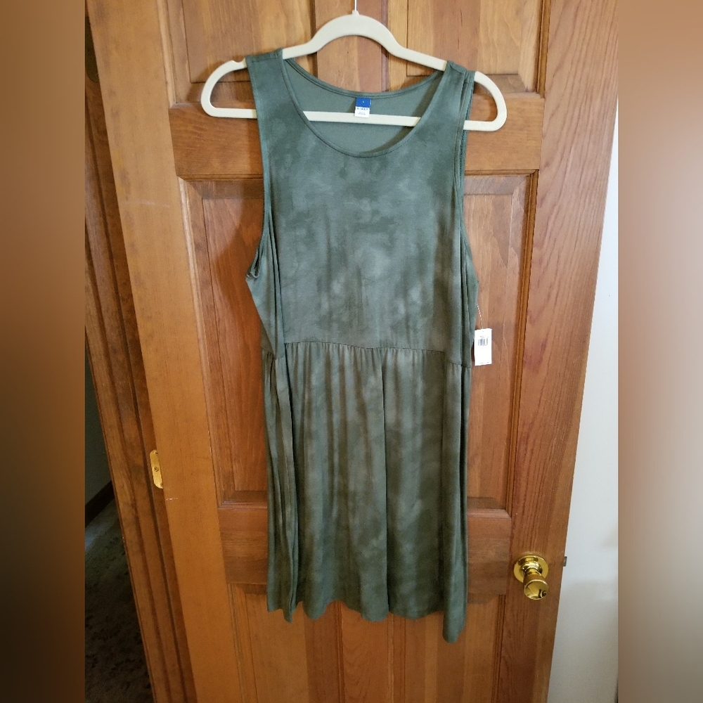 Womens Sleeveless Green Dress